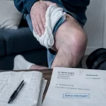 Fissure méniscale que faire : glace, attelle et consultation